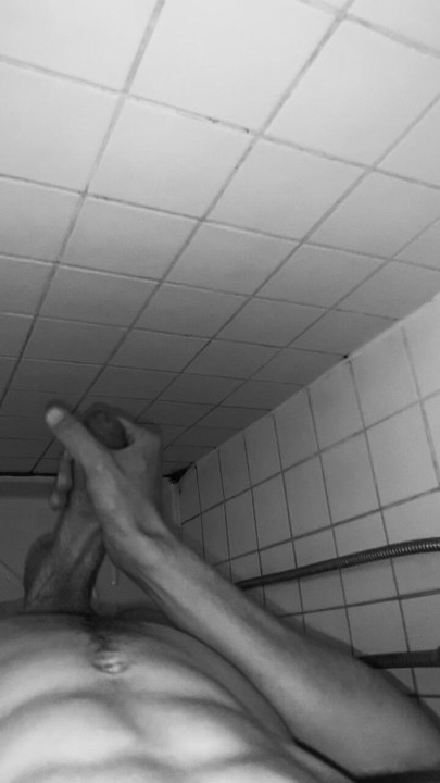 Ejaculation under hot 🥵 water