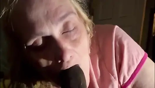 Головка: отсасывает душу из большого черного члена