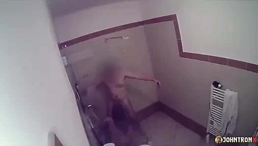 Johntronx - eine rothaarige göttin lutscht meinen schwanz in der morgendlichen dusche