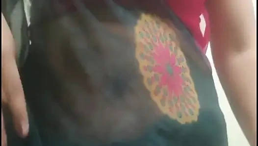 Hintli sari soyunuyor - tam çıplak solo oyun - yoğun orgazm - yüz yok - 4k