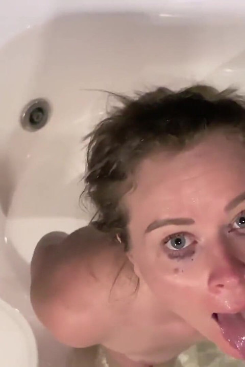 Wife Cheating on Her Husband with the Hot Neighbor in Their Hot Tub Outdoor