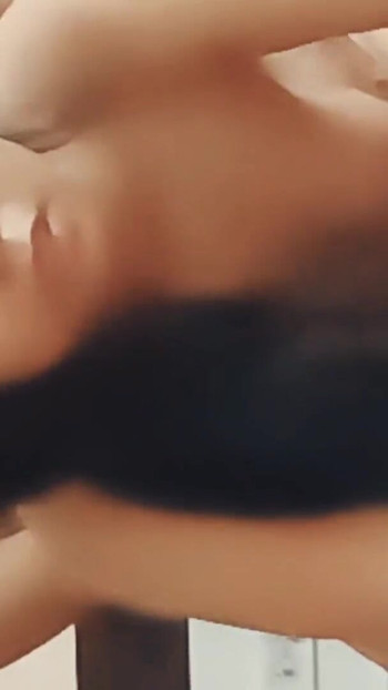 Stunning moment from "Horney sult"