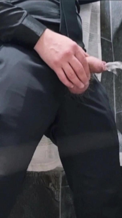 VOLIM TE TJERATI DA GLEDAŠ | DOK SVRŠAVATE I PIŠATE - STENJANJE I BESKRAJNO DRKANJE S OGROMNIM TALIJANSKIM KURCEM | Isječak 1