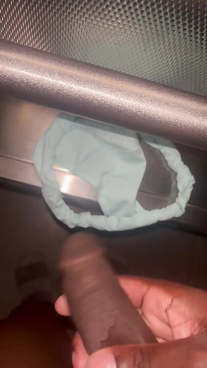 POV: JERKING OFF TO YOUNG PANTIES IN BATHROOM