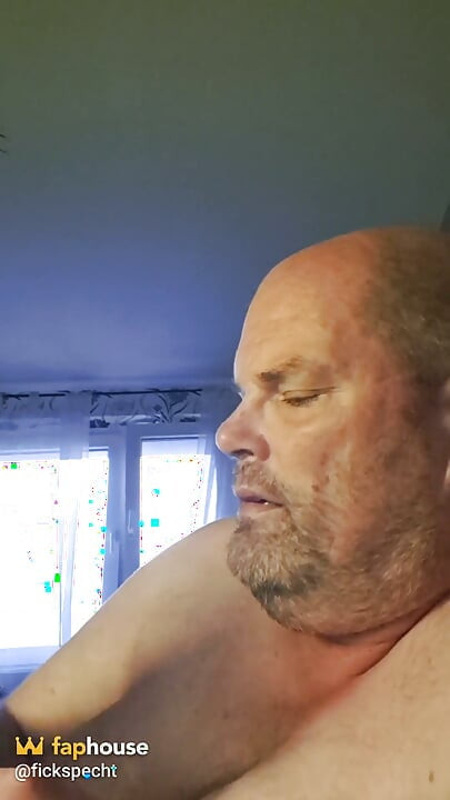 Dildo Fuck Demonstration of the Slut in the Morning
