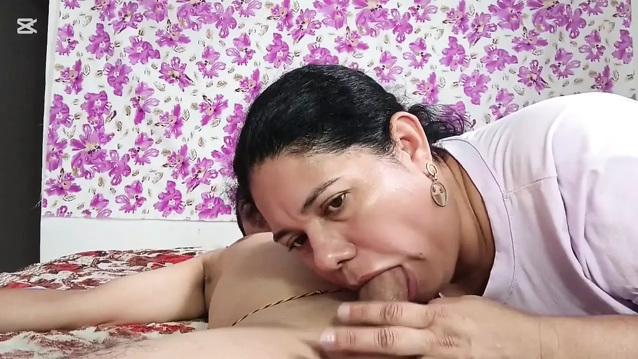 Mature Sucking Rich