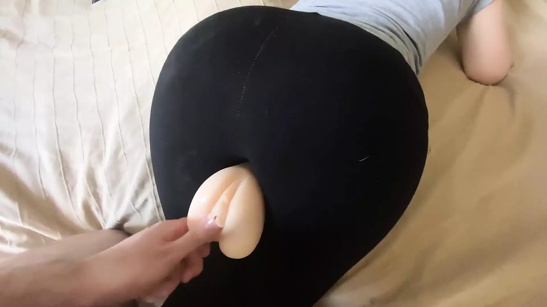 Γαμώ παιχνίδι και χύνω στα Leggins