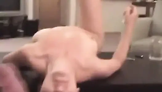 Две горячие порции спермы для Camilla