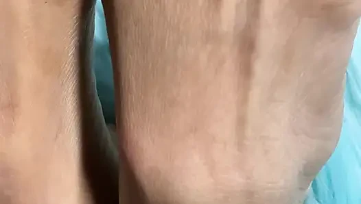 Melove seksi uzun ayak parmakları farklı renklerde oje
