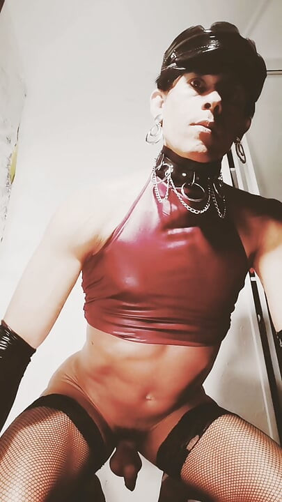 French sissy: cumshot and piss