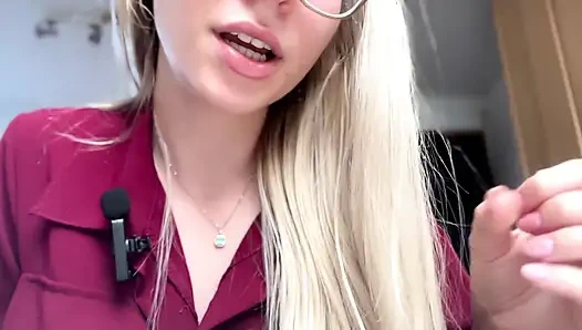 Acımasız kız seni gıdıklıyor