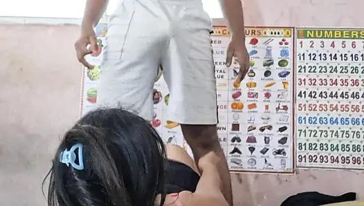 Hintli çift seks yapıyor