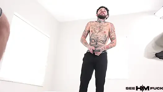 BTS-Tattooed Tommy Gets Worshipped By Sandy Love In Behind The Scenes!