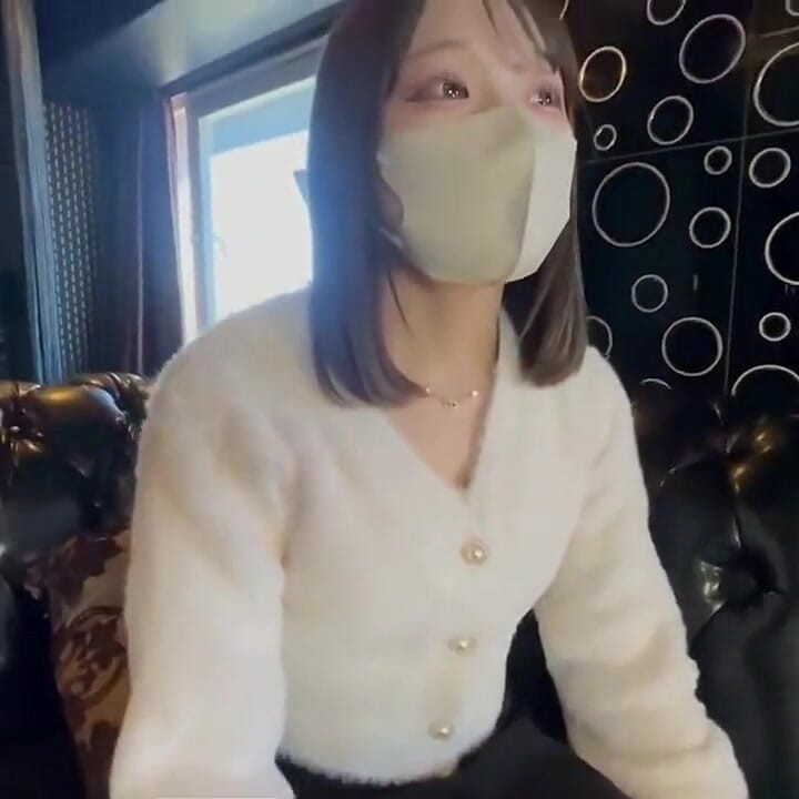 Midday Hotel POV with an Irresistibly Cute Fair Skinned Gal in Long Boots Ending in a Creampie