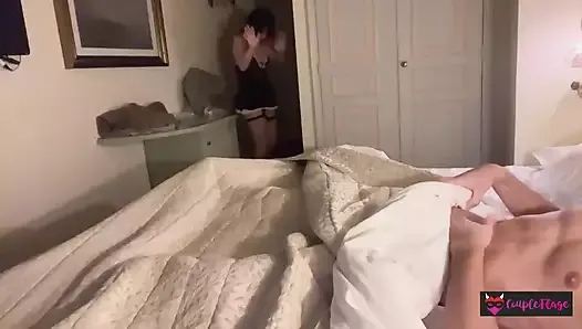 Housekeeper Gets Fucked By Overgifted Hotel Guest.