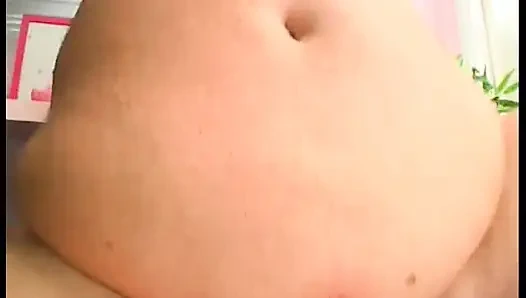 Рыжая толстушка обожает ебать