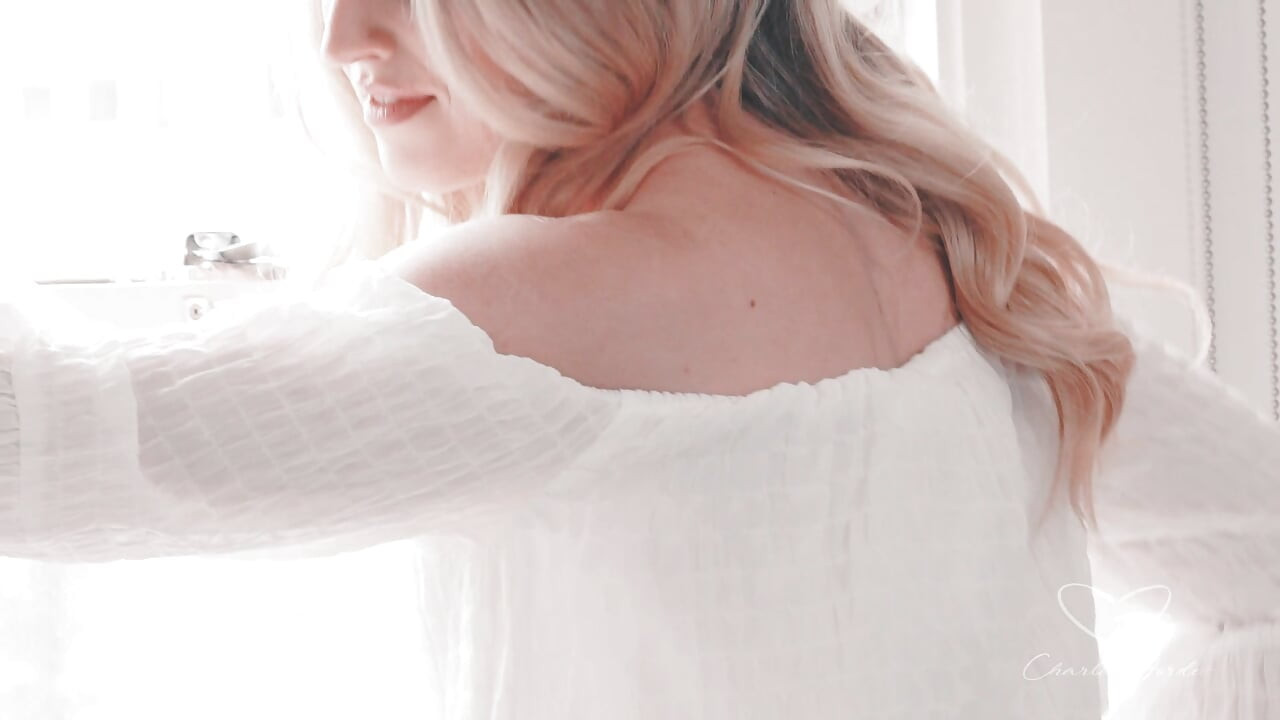 Sunshine Featuring Charlie Forde, Laney Day, Felina Fox