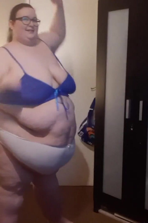 SSBBW does exercise routine