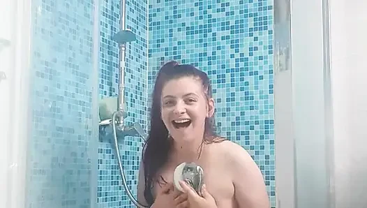 she masturbate in shower