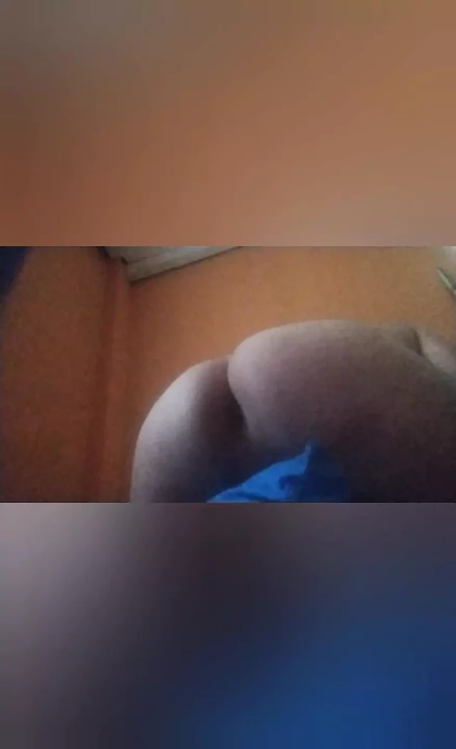 Chubby ass alone at home