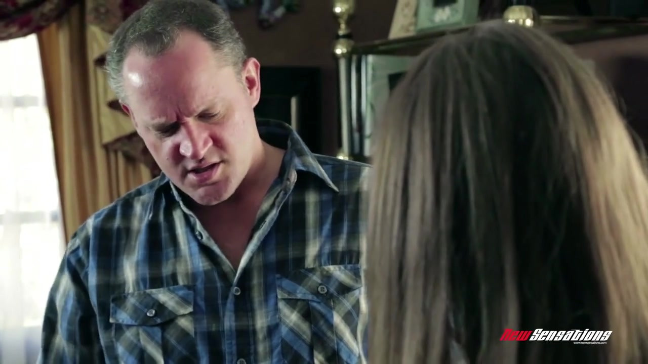 ライリー・リードが義理のお父さんとセックス