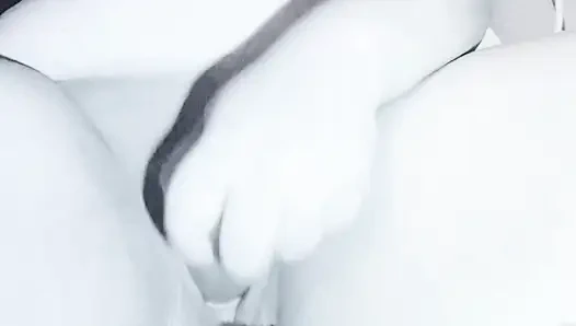 Arkadaşımın şehvetliliğinin ve salatalıksının tadını çıkarıyorum siyah beyaz