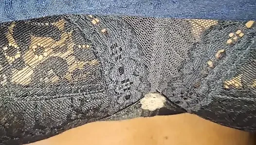 Asyalı orta yaşlı seksi kadın ev yapımı gerçek video