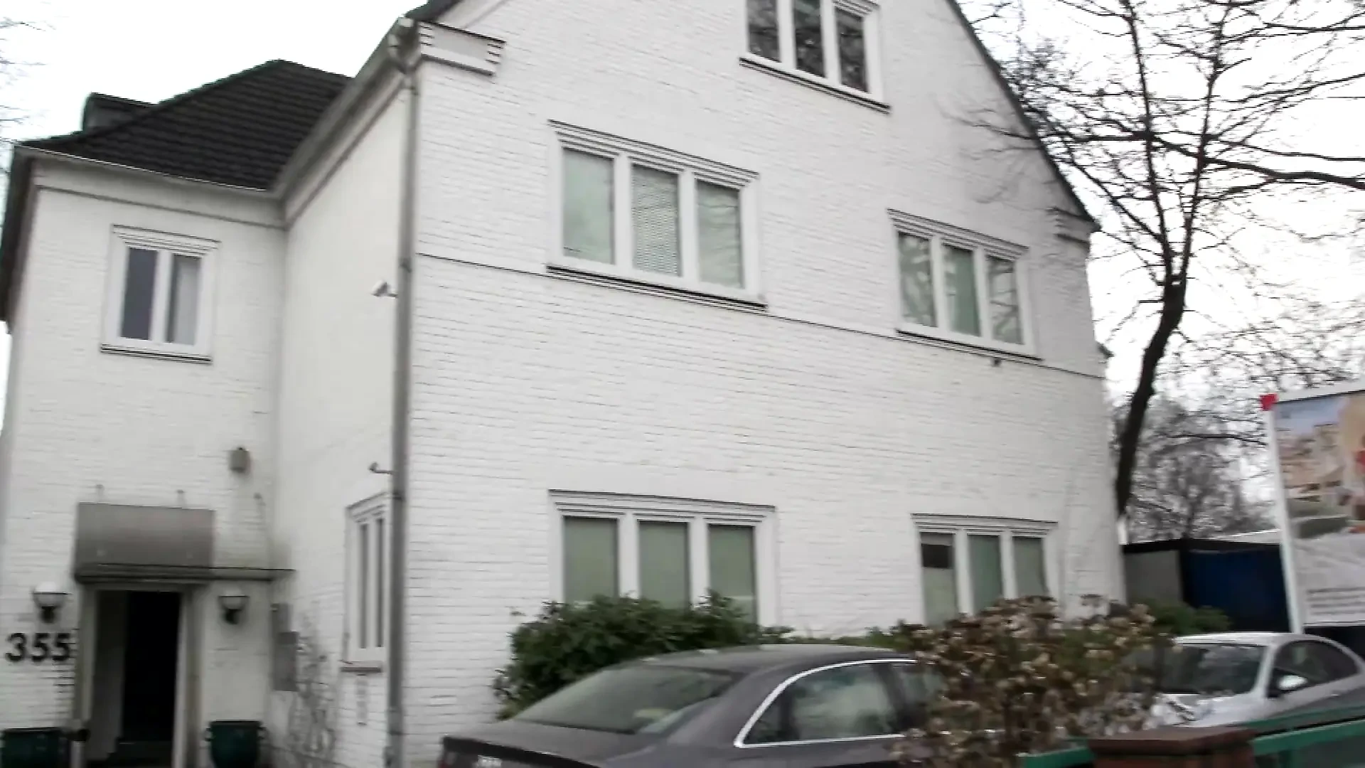 Deutsche MILF und teenie-dreier