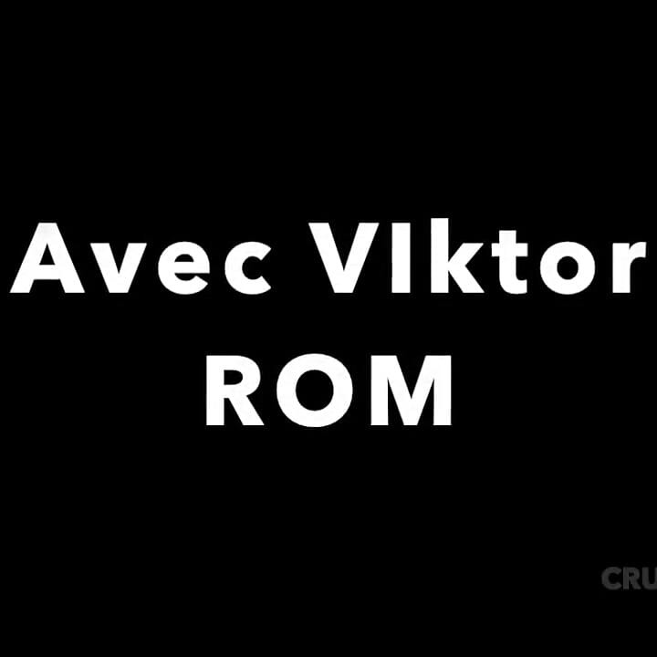 Valentino dientot gaya barebak sama viktor rom