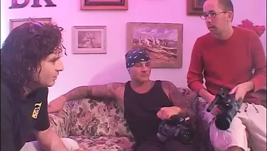 İç Çamaşırlı Büyük Memeli Orta Yaşlı Seksi Kadın Sert Sikiliyor... Filmi Filme Alıyor!