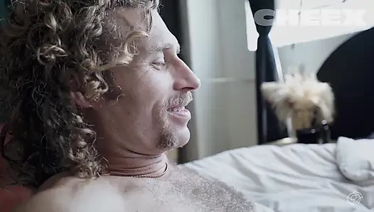 Dövmeli bebek Vanessa Vega harika sakso çekiyor