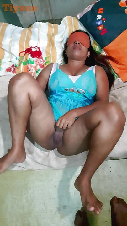 Beautiful Lonly Hotwife Fucked Missionary by House Owner