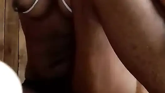 Черная юная крошка для тебя