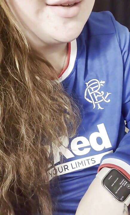 MILF Neighbour Wants You to Watch