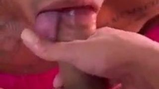 Travesti grande facial no cara - 8 jorros