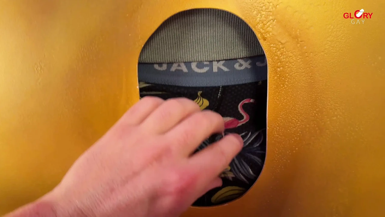 This Young Thick Cock Just Exploded with a Insane Triple Full-body Orgasm at the Gloryhole