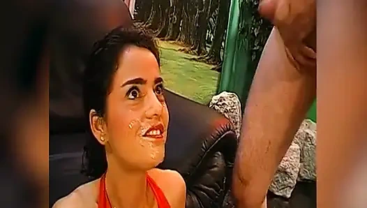 GGG Джон Томпсон - пир спермы для брюнетки