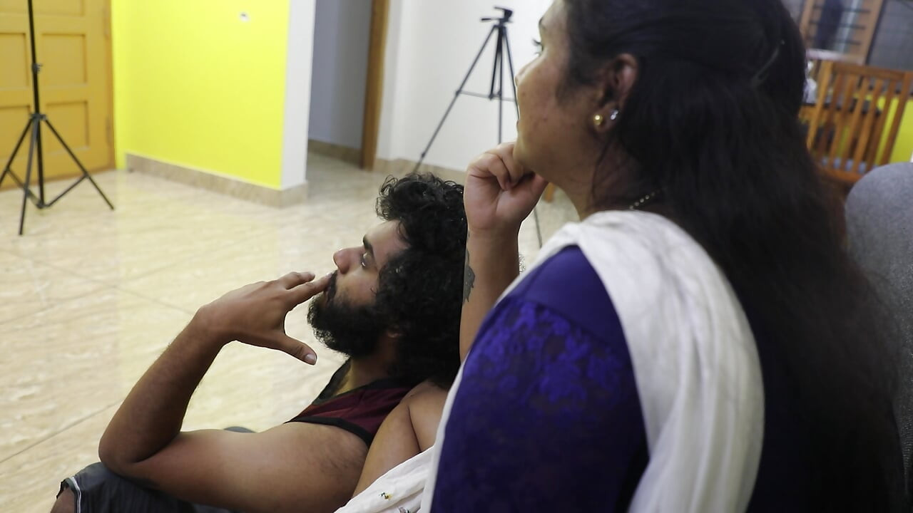 Servant janu enjoying hot sex with boss while watching tv, Mallu servant and boss hot fuck in sofa ehile wattching tv