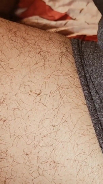 Momento accattivante da "La calda Bhabhi è stata scopata dal suo Devar quando il marito non è a casa bagnata figa pelosa naturale e pelosa"