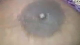 Sexy Sri Lankan aunty is fingering her pussy