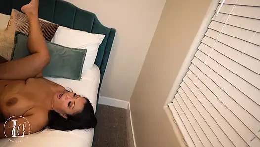 Krystal Davis büyük zenci yarağı için Asyalı fahişe