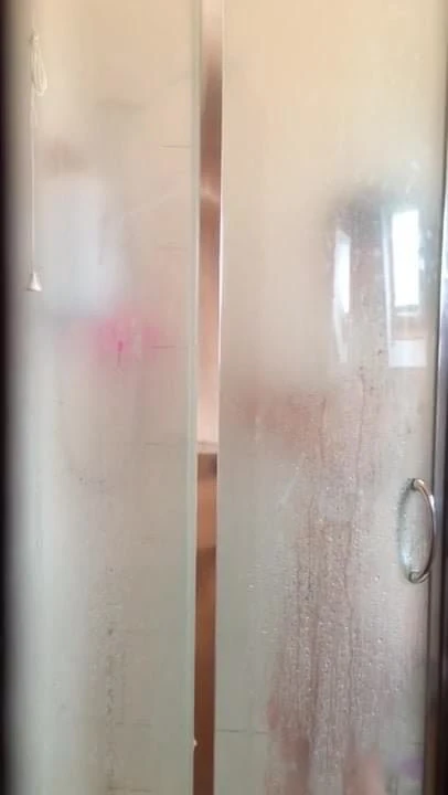 Ирландская жена в душе 2