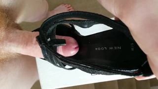 Cumming nowy wygląd sandałów na platformie z paskami