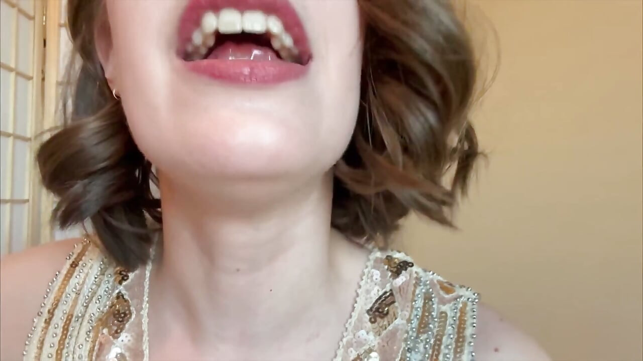 Ivy Wilder'ın 20'lerin kükreyen geğirme fantezisi 4k hd bakış açısı gassy glamour bekliyor!