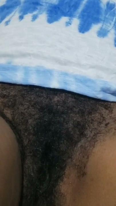 Treat yourself to a gorgeous milf squirting everywhere as her g spot gets hammered | Clip 2