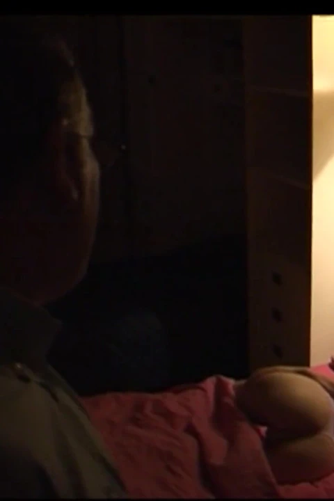 意大利荡妇吞下精液, 然后乞求更像一个妓女