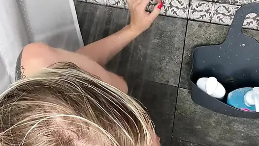 Video in shower 2. View from above