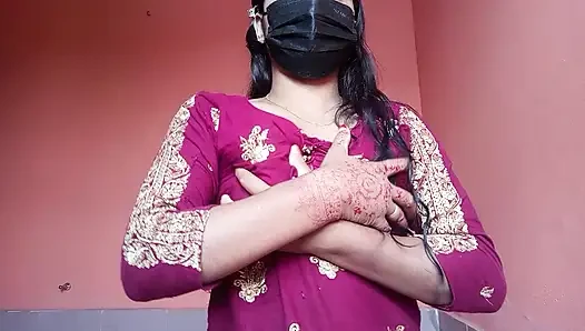 Bangladeşli vabi alon evde fuk dildo seks