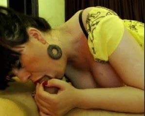Milf sucking cock