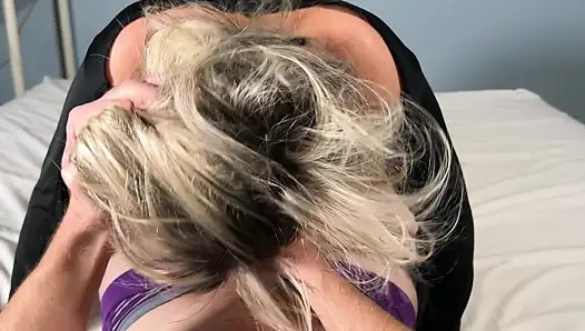 Ona ağzımı Uzatıyorum, Boğazından Sikilmeyi Ve Fahişe Gibi Boşalmayı Sevdiğim Üvey Anne Ailesi Gibi